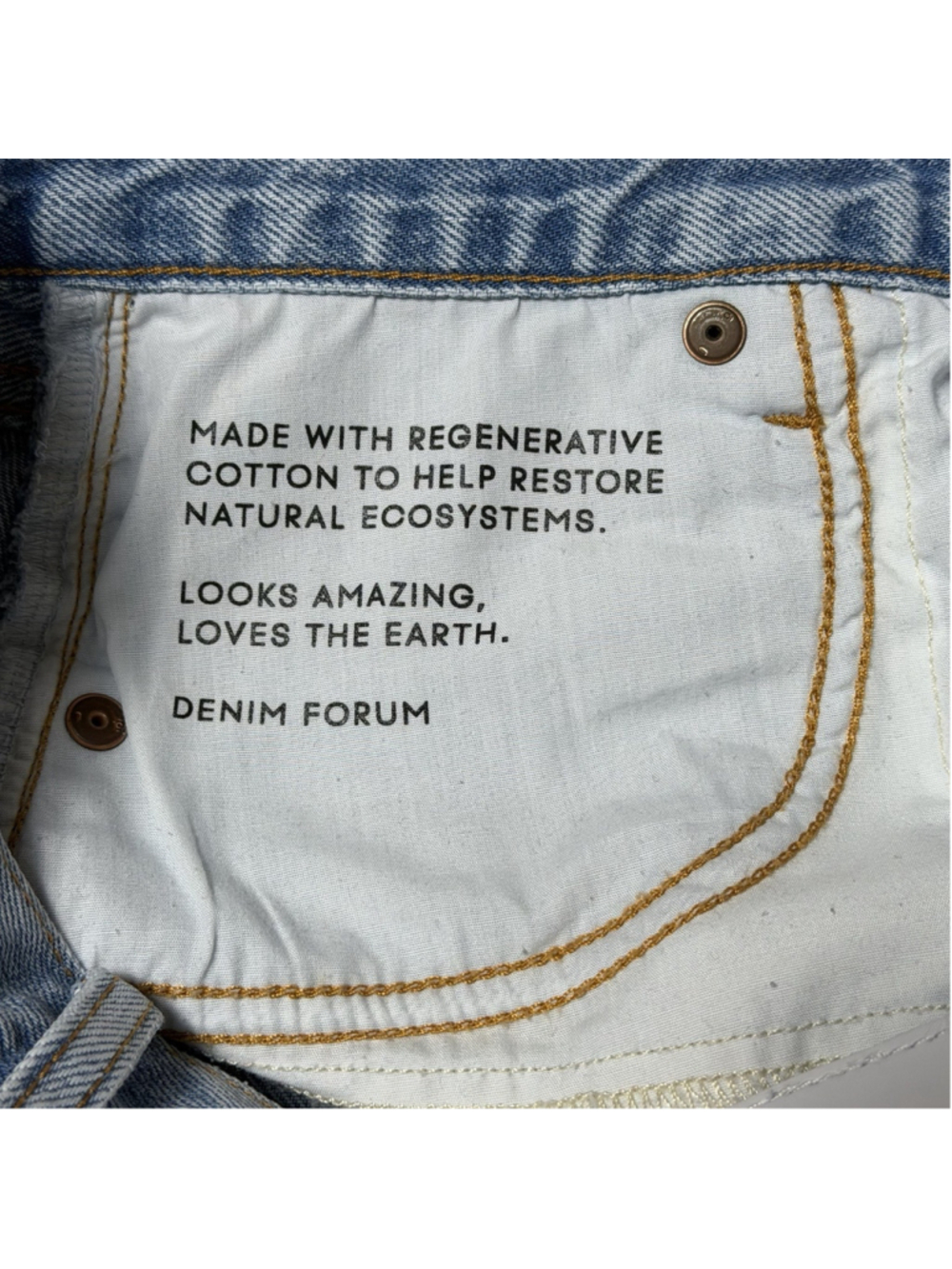 Aritzia denim forum the 90‘s mid rise cargo mini skirt size 24 NWOT - Picture 5 of 7